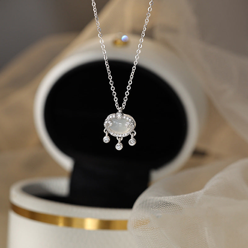 TRENDY PEARL NECKLACE